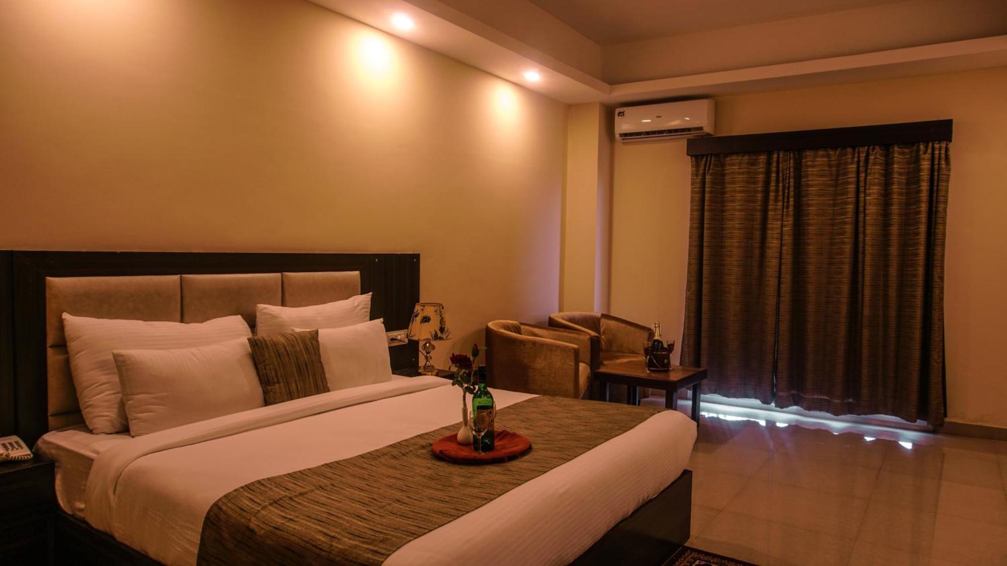 D'Polo Club & Spa Resort Dharamshala Exterior photo