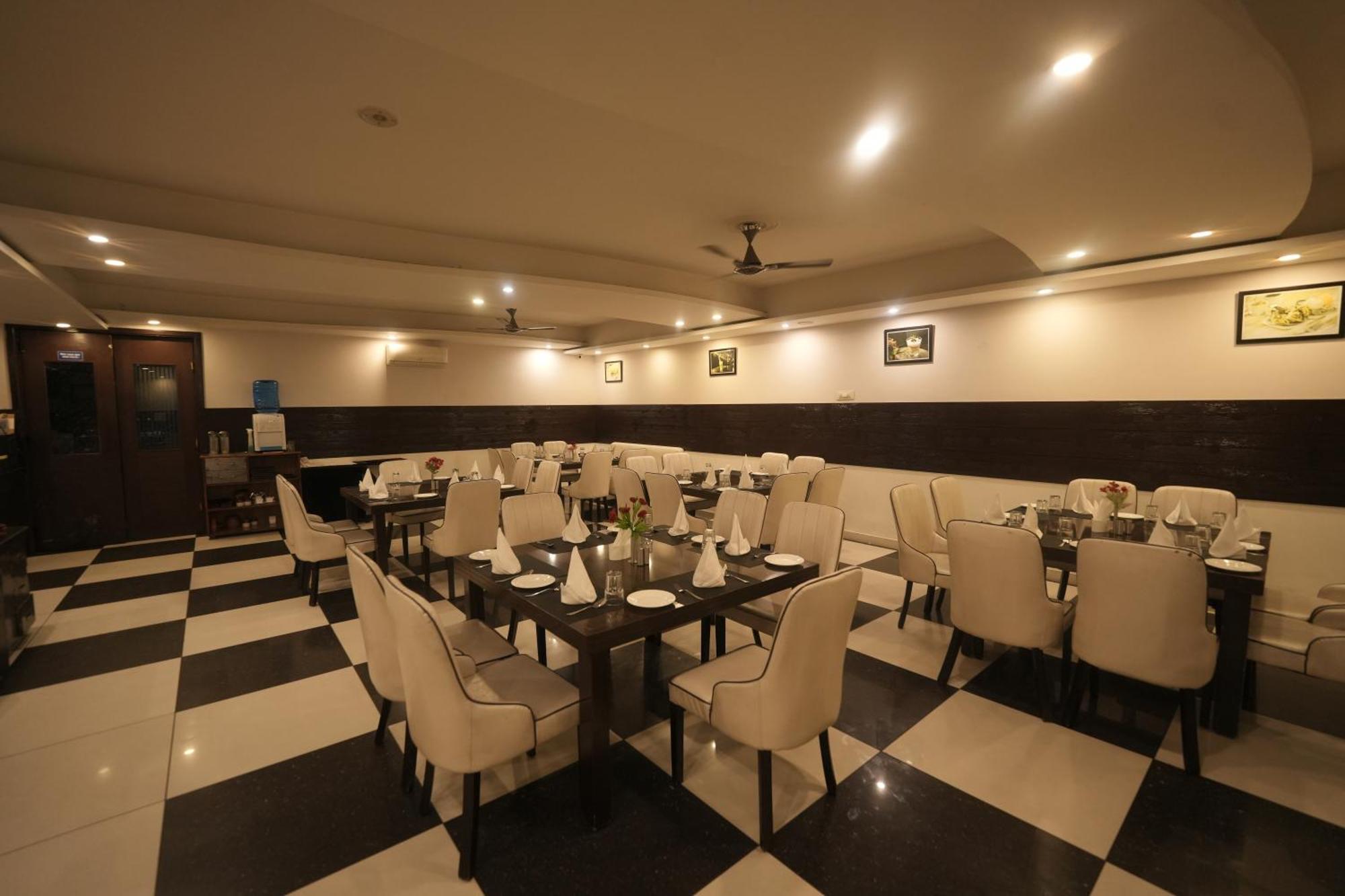 D'Polo Club & Spa Resort Dharamshala Exterior photo