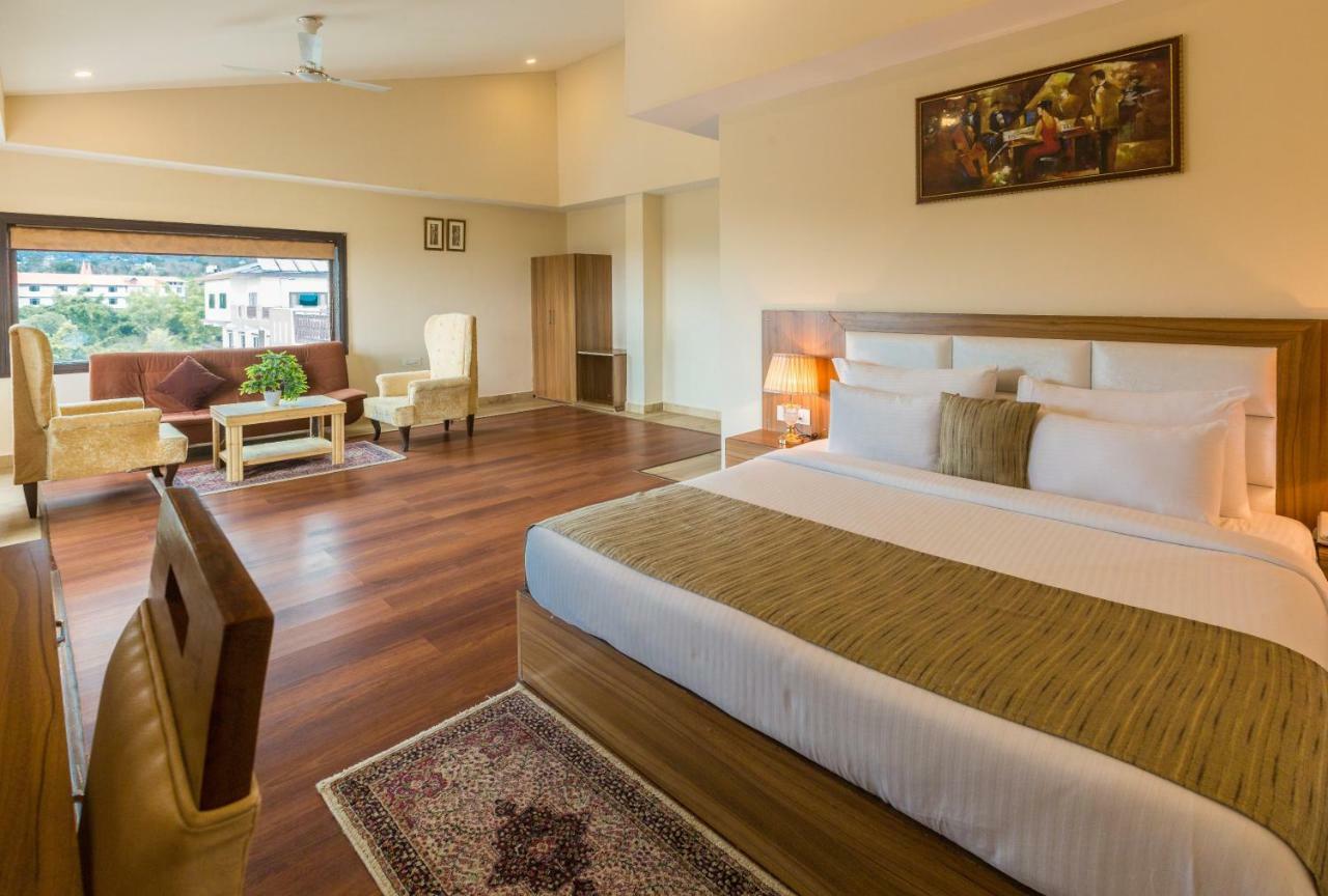 D'Polo Club & Spa Resort Dharamshala Exterior photo