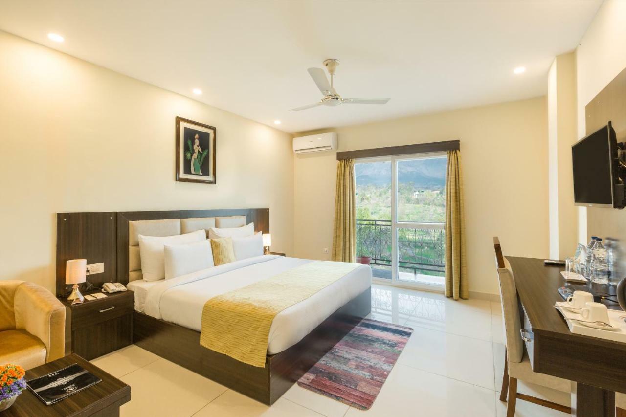 D'Polo Club & Spa Resort Dharamshala Exterior photo