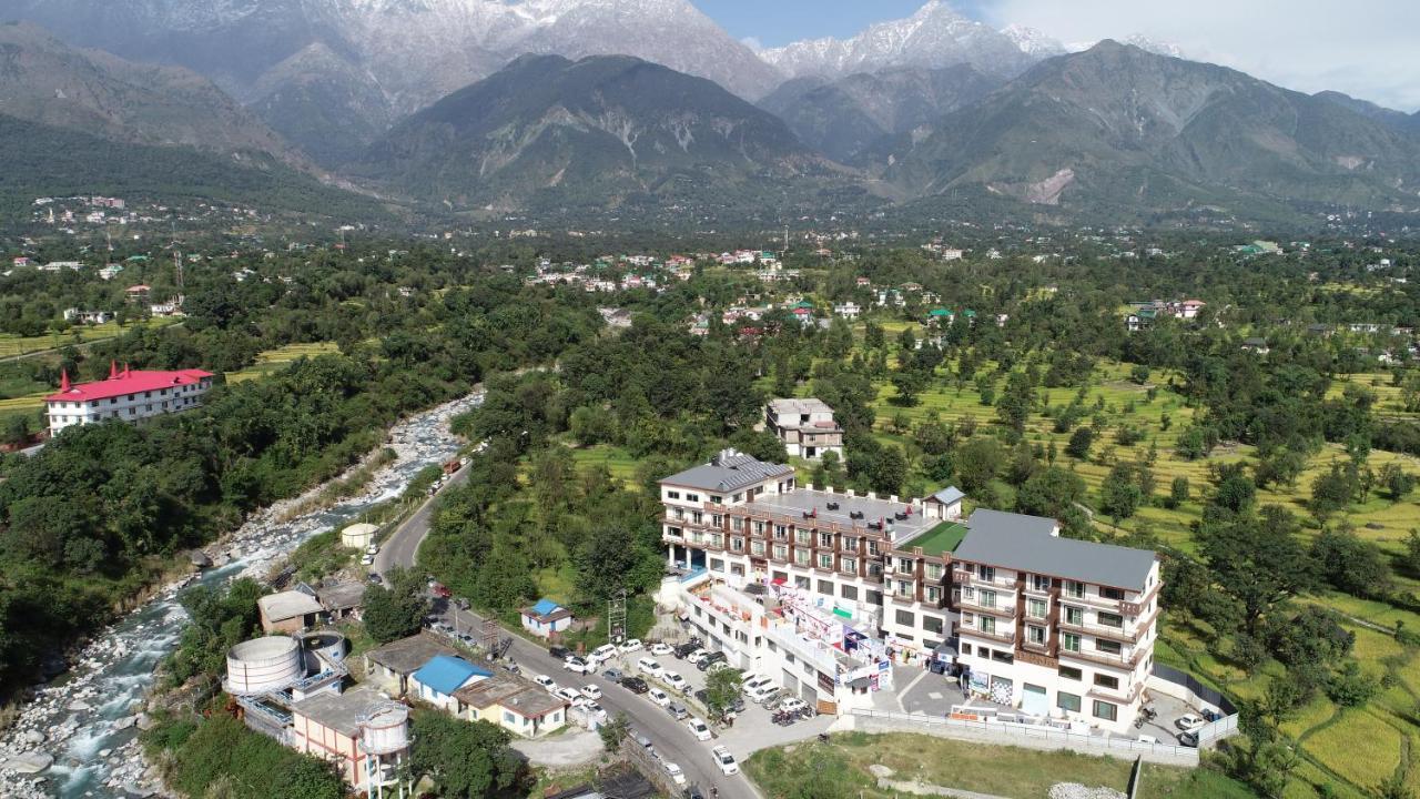 D'Polo Club & Spa Resort Dharamshala Exterior photo